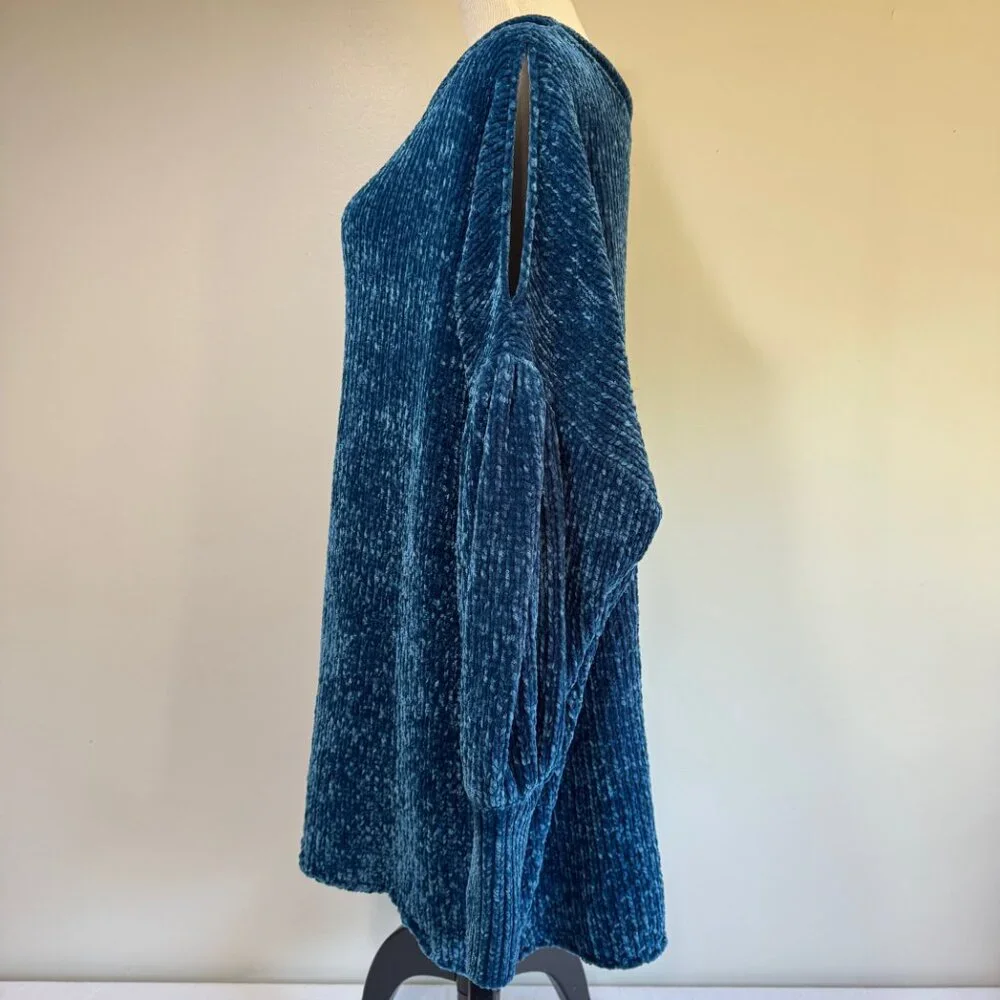 FREE PEOPLE Oversized Teal Chenille Cold Shoulder Sweater
